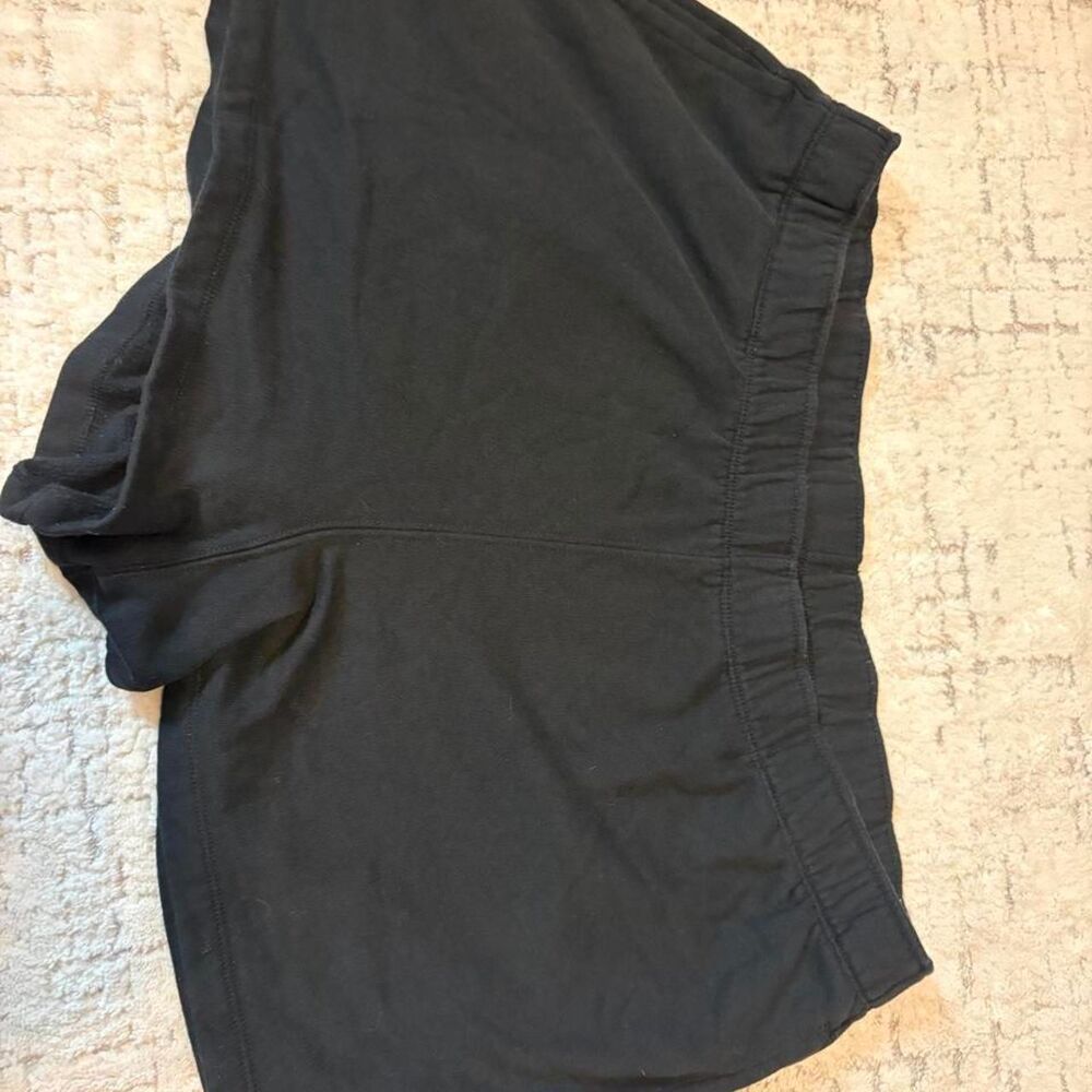 Hollister-co Women's Black and Grey Shorts